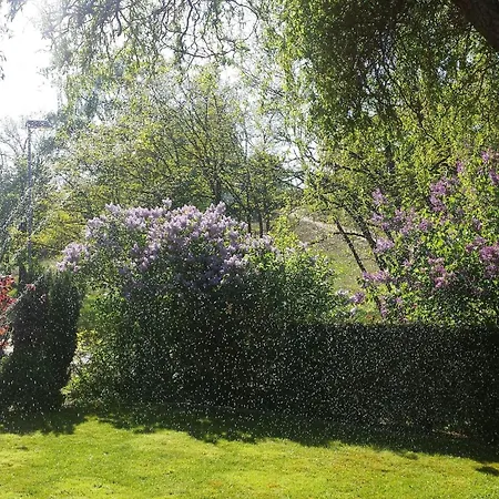 Mit Garten- Grill Und Terrasse By Interhome